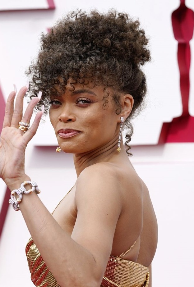  مجوهرات آندرا داي من تيفاني اند كو