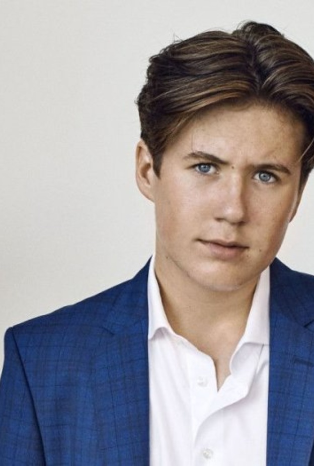 الأمير كريستيان صاحب الترتيب الثاني في ولاية العهد