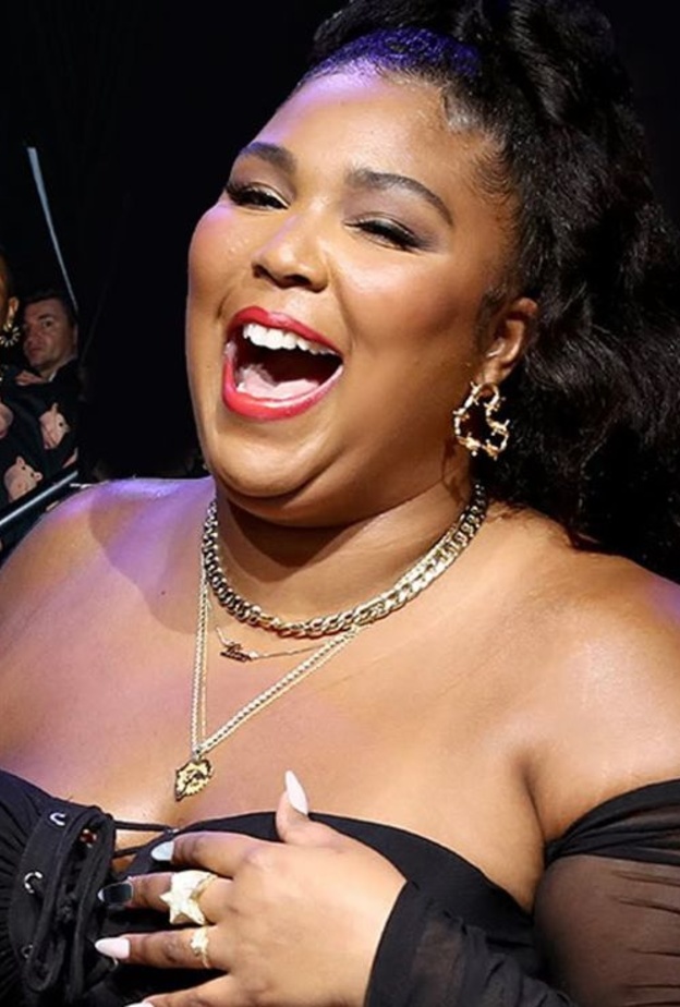  ليزو بالمجوهرات المكدسة.