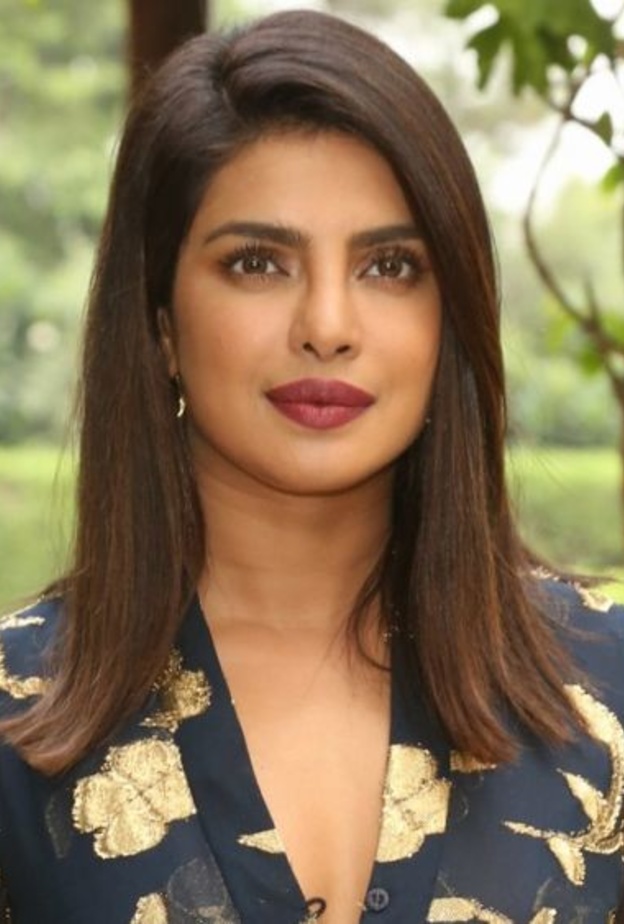  بريانكا تشوبرا تدعو لأخذ لقاح كورونا