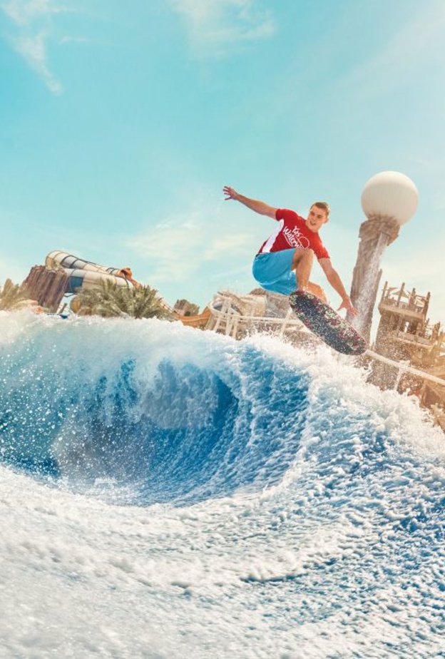 ياس ووتروورلد أبوظبي تنفرد بتجارب ترفيهية تجعل منها الوجهة الأمثل لعشاق المغامرات المائية