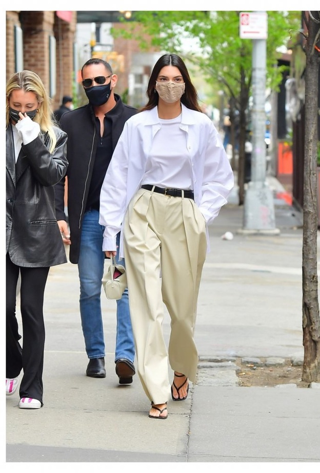 صور احدث اطلالات كيندال جينر ستيرت ستايل تميل للبساطة