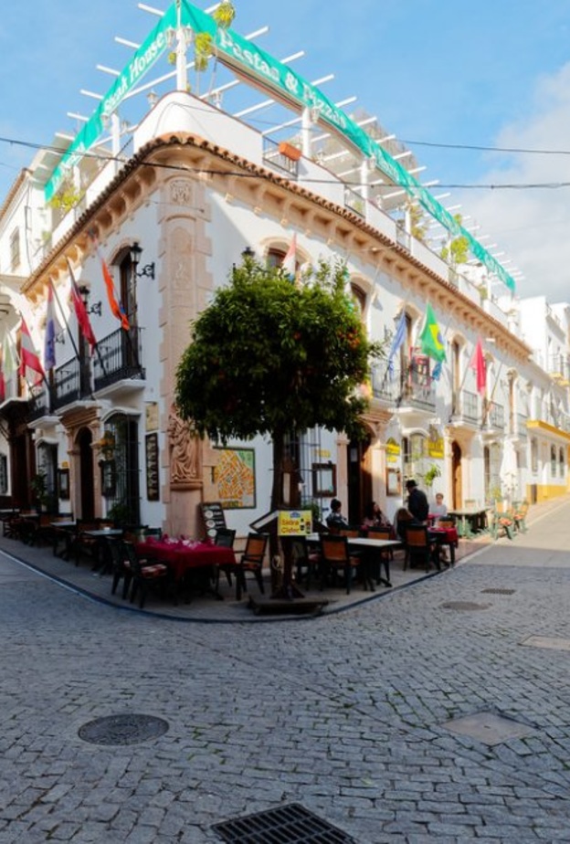  اكتشف متعة العطلة الصيفية في ماربيا أسبانيا بواسطة Michael Vadon