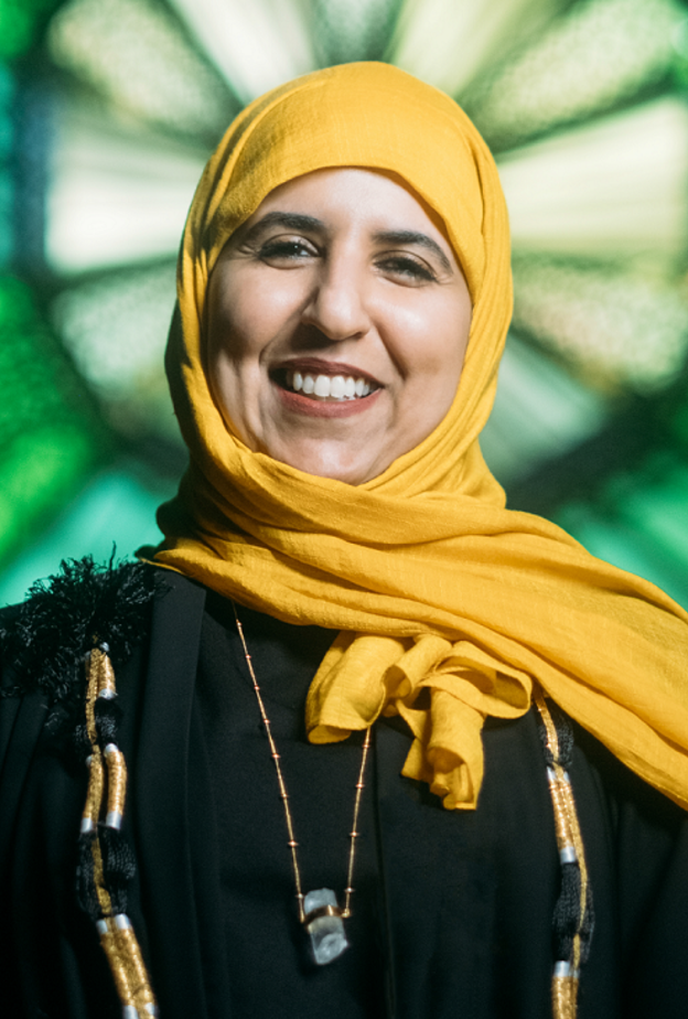 حديث مجلة "هي" مع القيّمة الفنية في احتفالية "نور الرياض "د. إيمان الجبرين