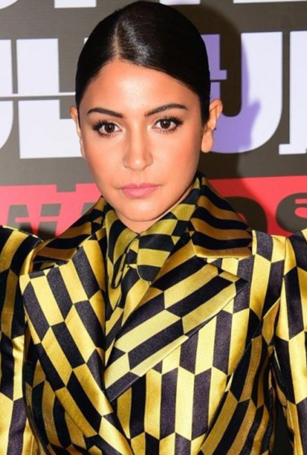 نجوم ومشاهير بوليوود يهنئون أنوشكا شارما بعيد ميلادها