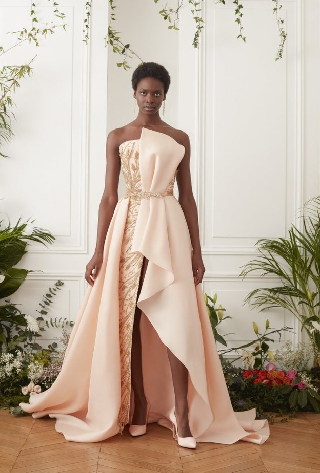 فساتين خطوبة بألوان صيفية من سعيد قبيسي