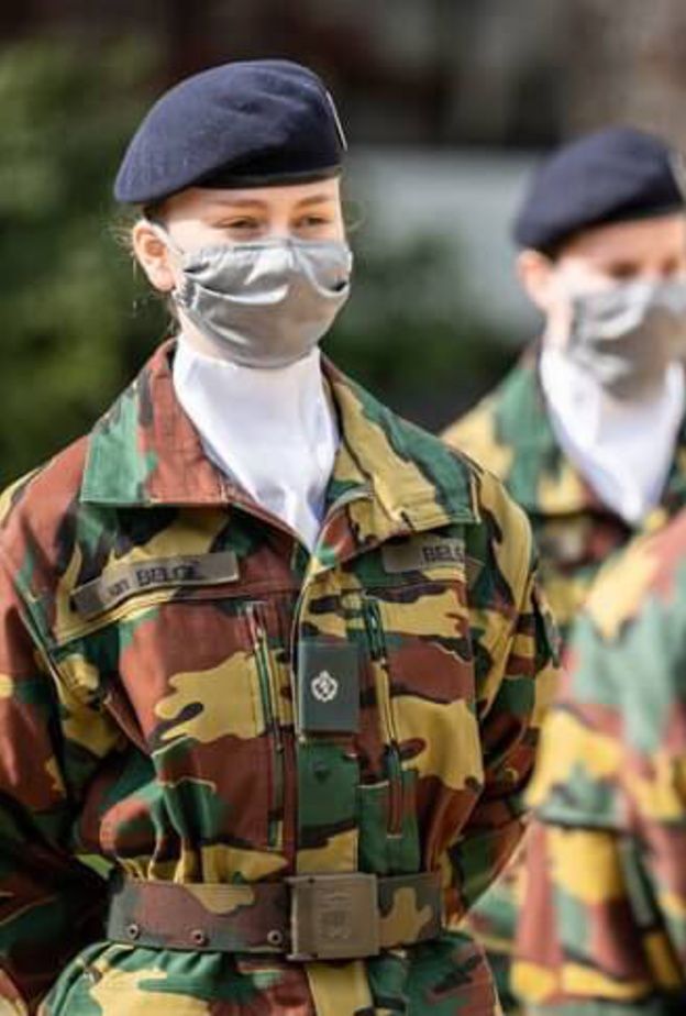 الأميرة إليزابيث ولية عهد بلجيكا تشارك في موكب الجندي المجهول