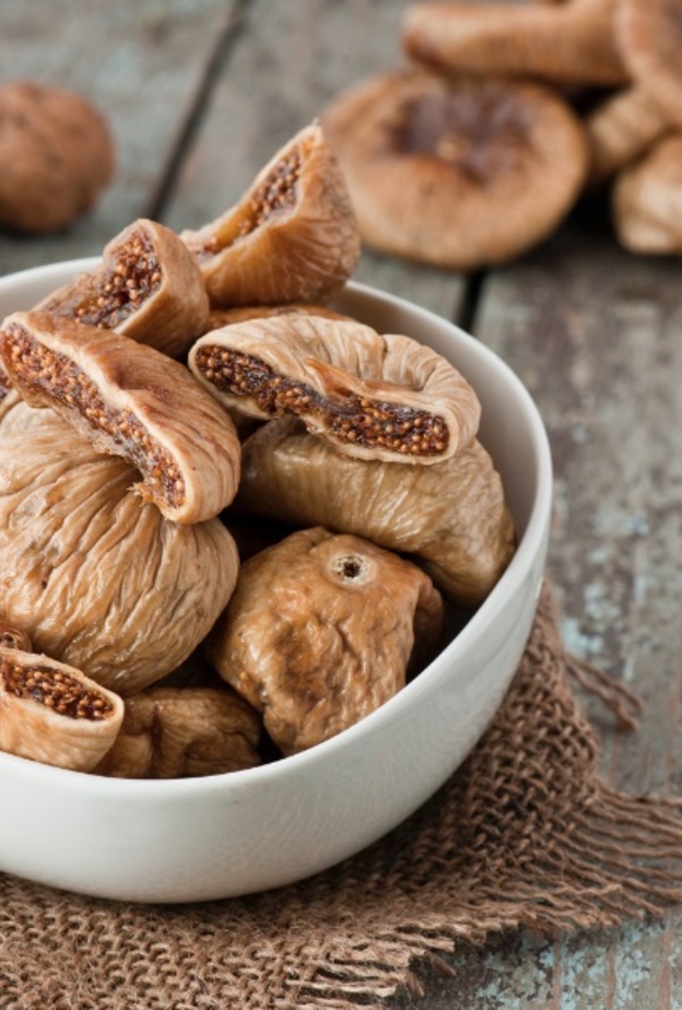 فوائد التين المجفف واضرار الاكثار من تناوله في شهر رمضان