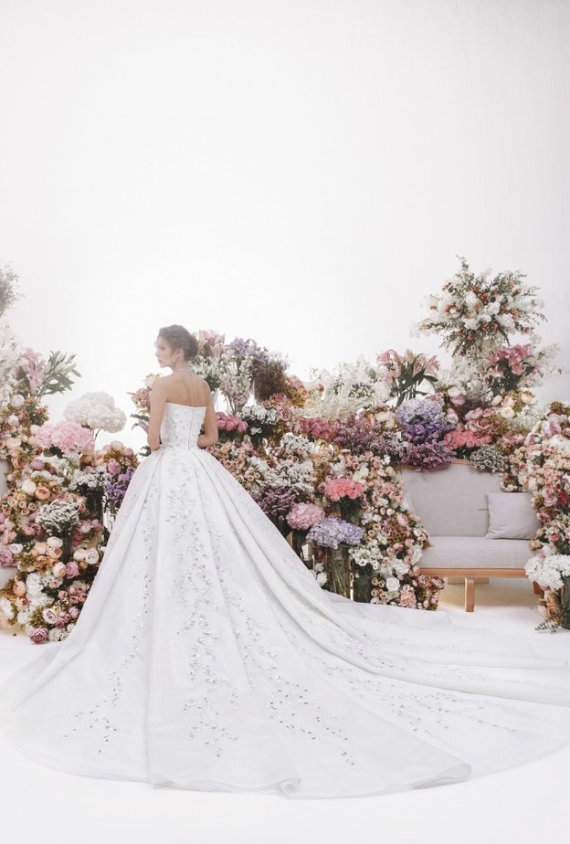  فساتين زفاف بقصة الكورسيه من رامي العلي