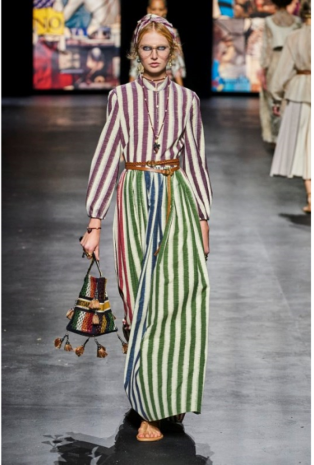 افكار لارتداء الملابس المخططة والمقلمة مع الحجاب 