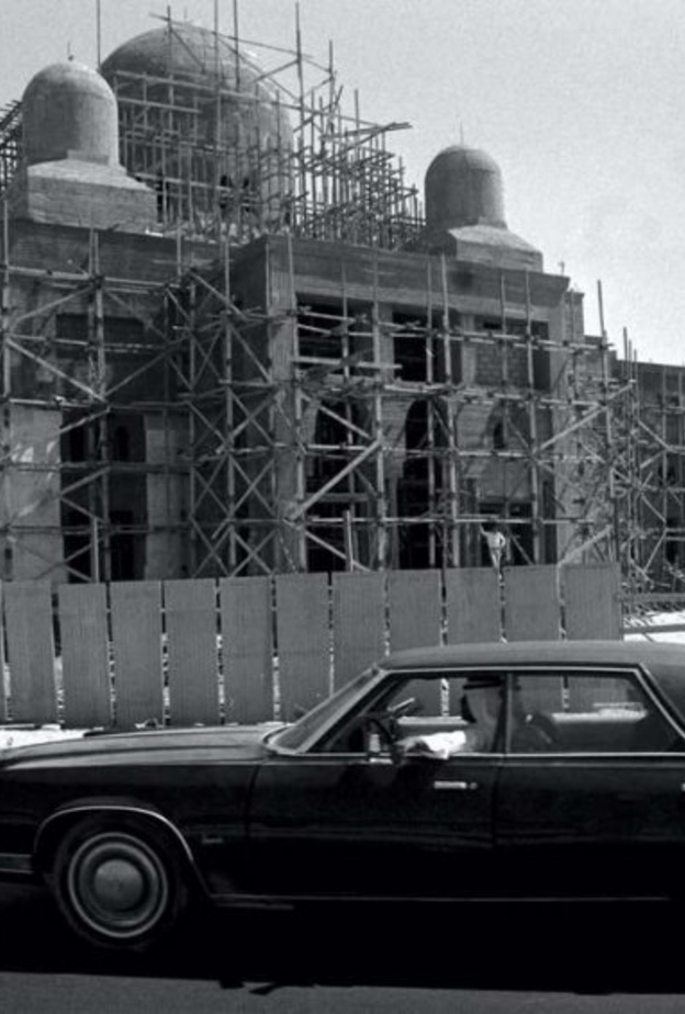 مسجد جميرا.. تصميم معماري خلاب ومنارة حضارية تعكس روح التسامح  