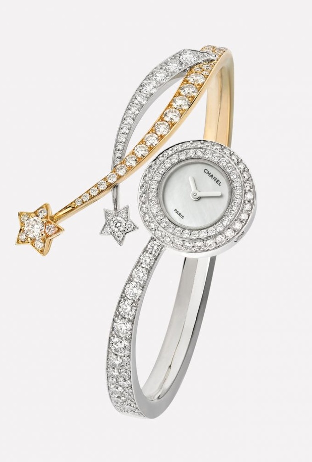  ساعة من شانيل Chanel