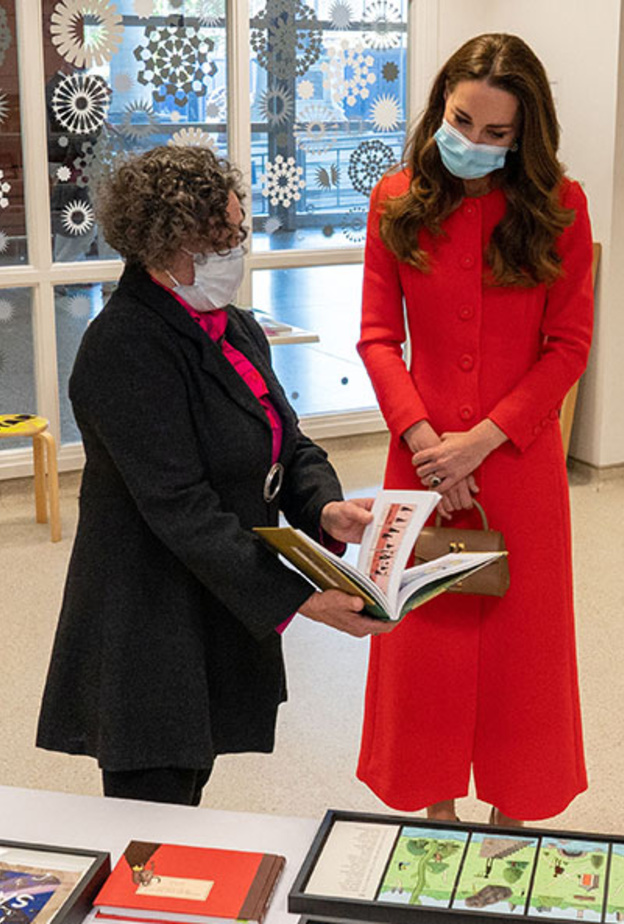 تعرفوا على الهدية التي حصلت عليها كيت ميدلتون لطفلها الأمير جورج