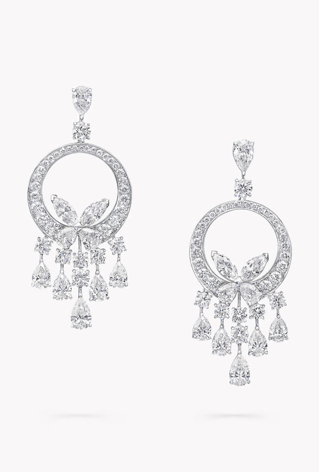 أقراط من غراف Graff