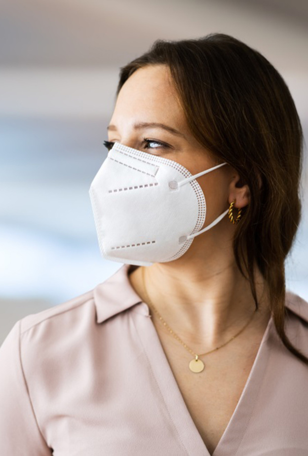 دراسة اماراتية تربط بين ظهور اعراض كورونا وطبيعة العمل