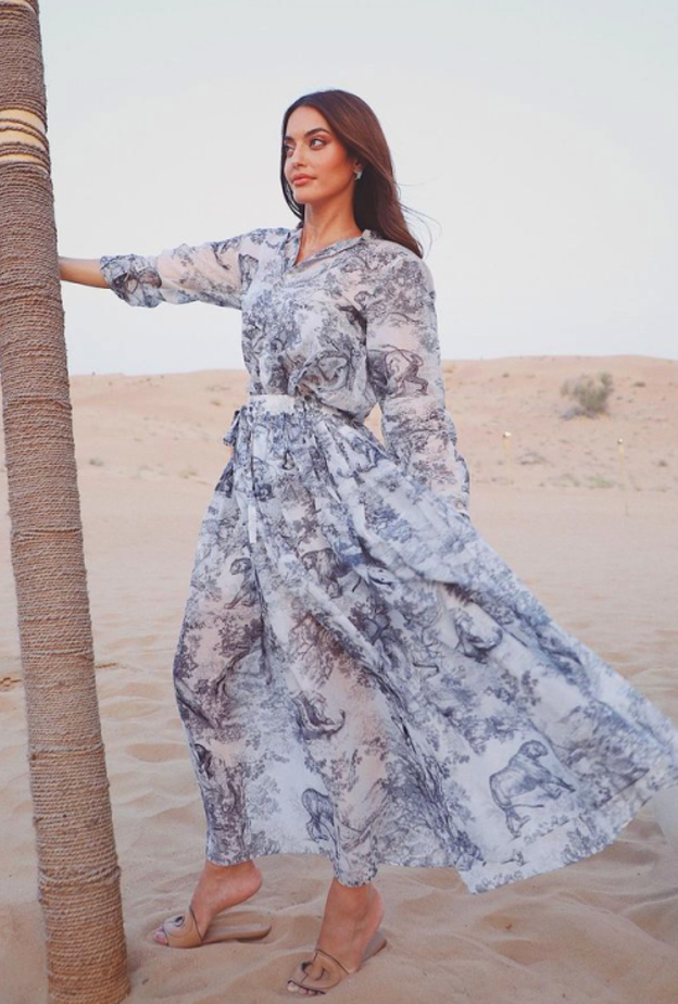 إطلالة كارن وازن في غاية الأناقة بفستان من Dior