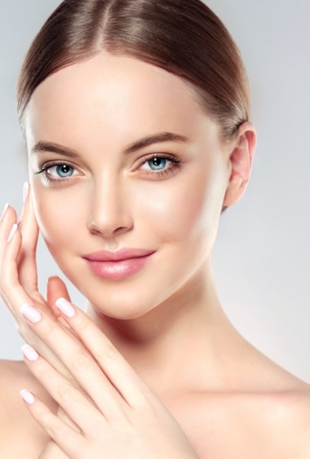  وصفات طبيعية لبشرة نضرة من دون مكياج قبل عيد الفطر