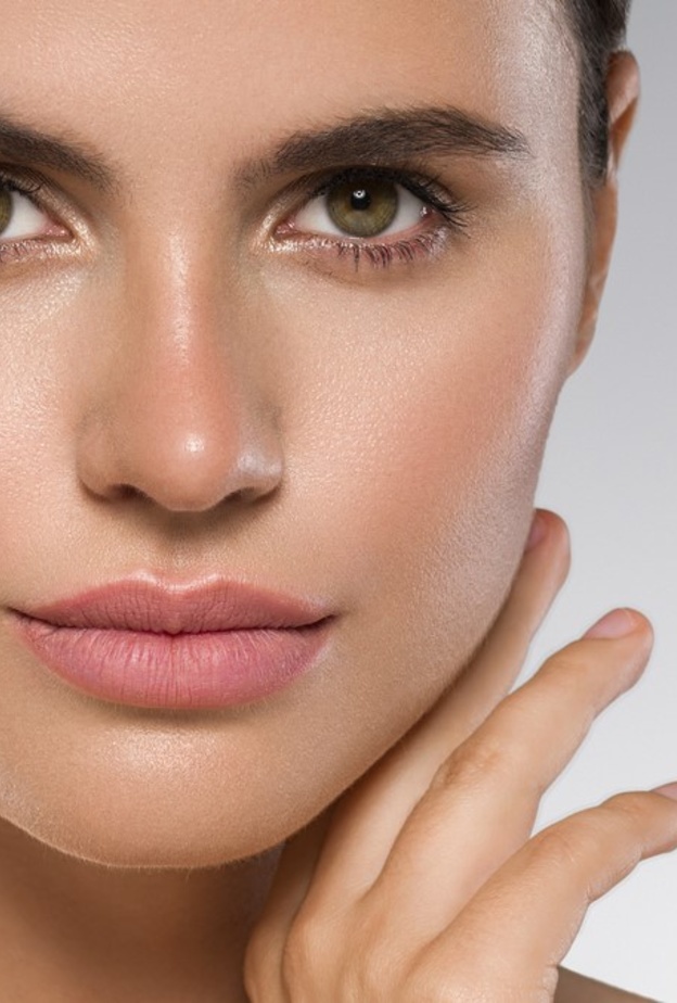 أفضل الخلطات الطبيعية من السكر لتقشير البشرة في عيد الفطر