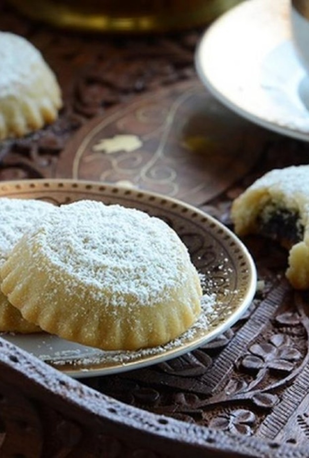  اضرار الاكثار من تناول كعك العيد على مرضى السكر والقولون