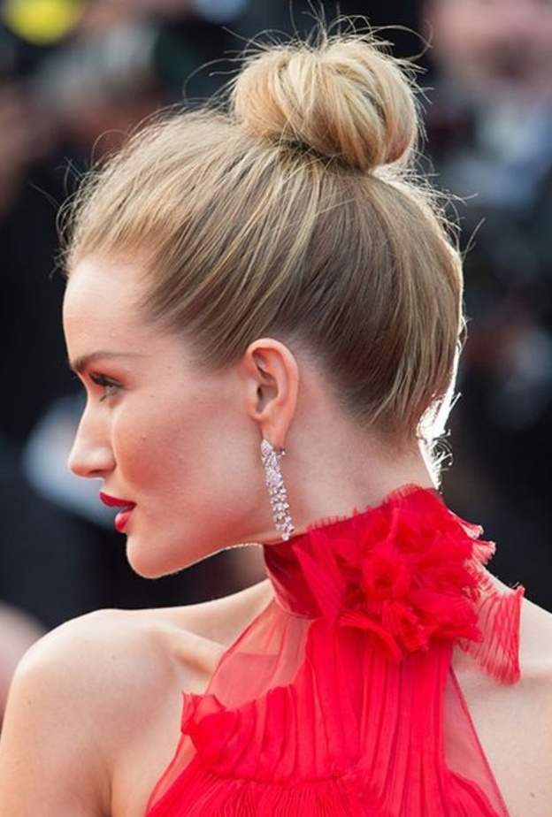 تسريحات شعر الكعكة بأسلوب النجمات