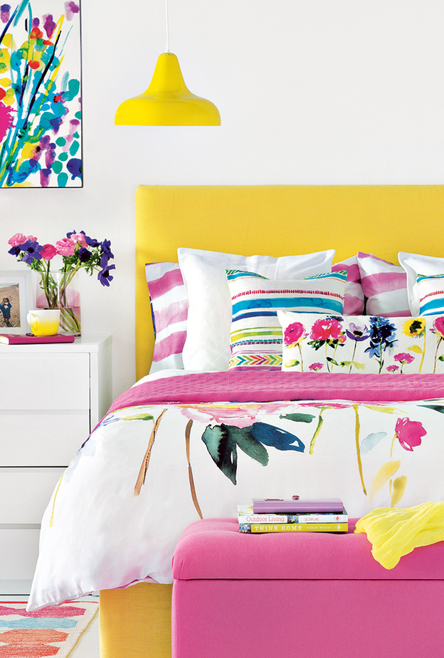 إضافات رائعة من الألوان في غرف نوم عصرية