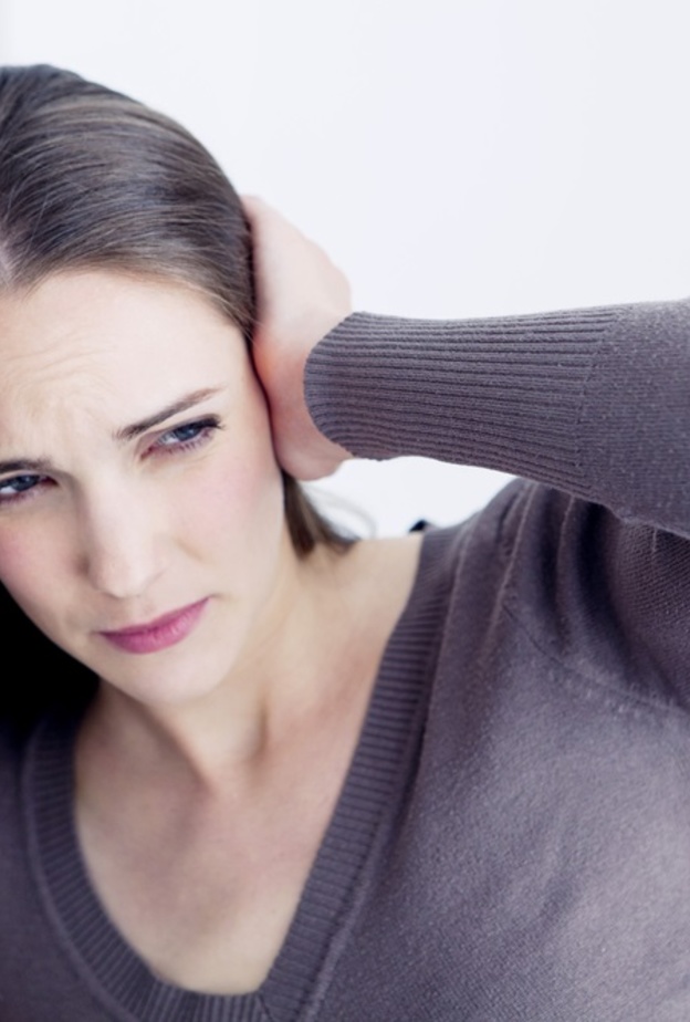  هل وجع الاذن من اعراض فيروس كورونا الجديد