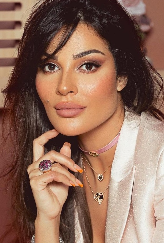 ابرز تسريحات شعر ومكياج النجمات في اجازة العيد 2021