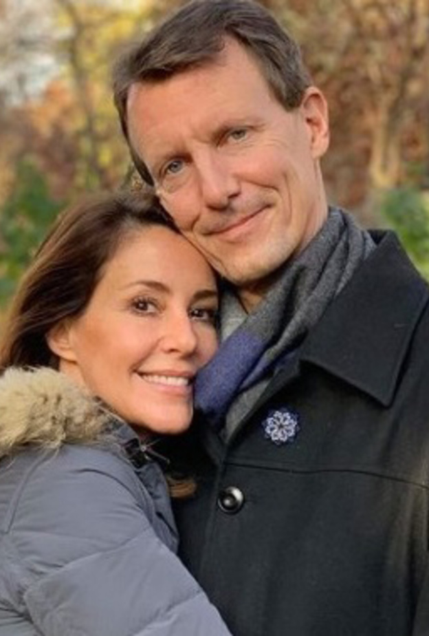 الأمير خواكيم يقيم حاليا في باريس بصحبة زوجته الفرنسية الأصل