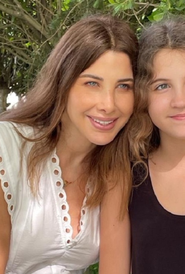 نانسي عجرم وابنتها