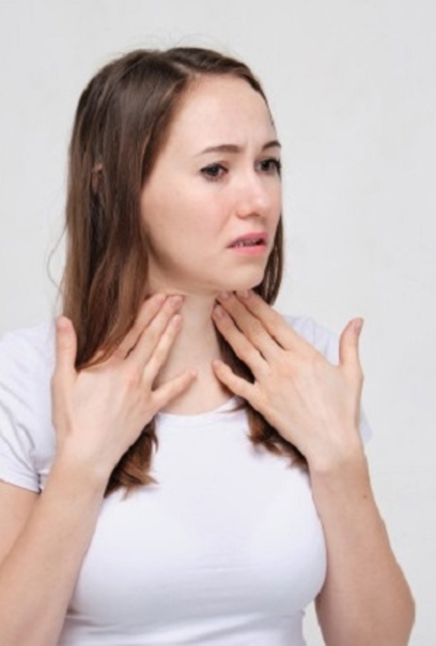  لماذا يتغير الصوت عند الاصابة بكوفيد 19