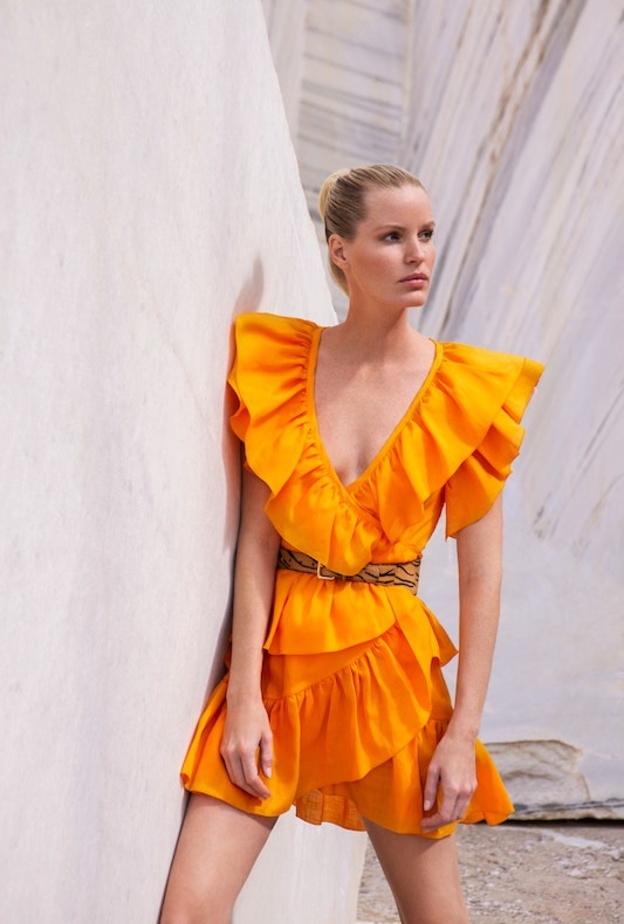 اجمل موديلات فساتين كشكش ناعمة موضة صيف 2021