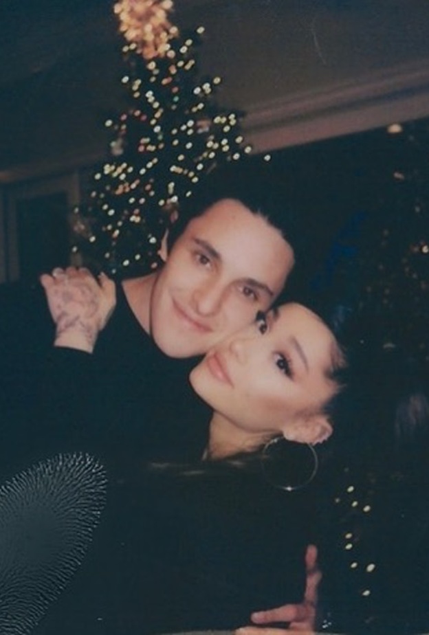 أريانا غراندي وزوجها