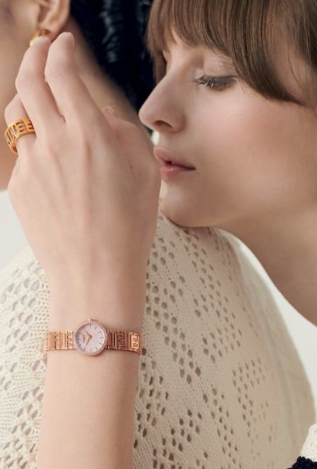 إصدارات جديدة من ساعات يد Forever Fendi.. تصاميم أنيقة ممهورة بتوقيع الدار