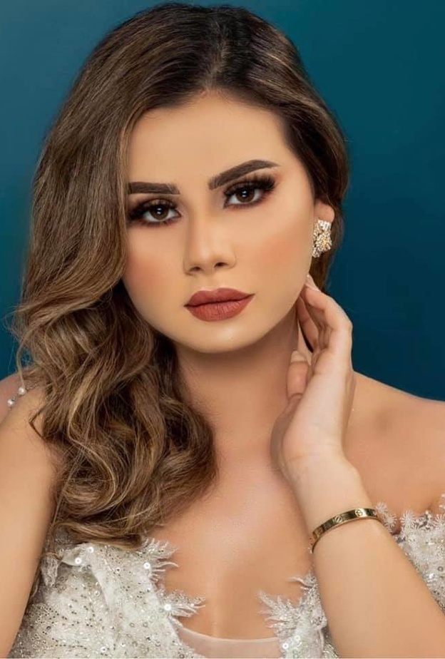 خطوبة منة عرفة