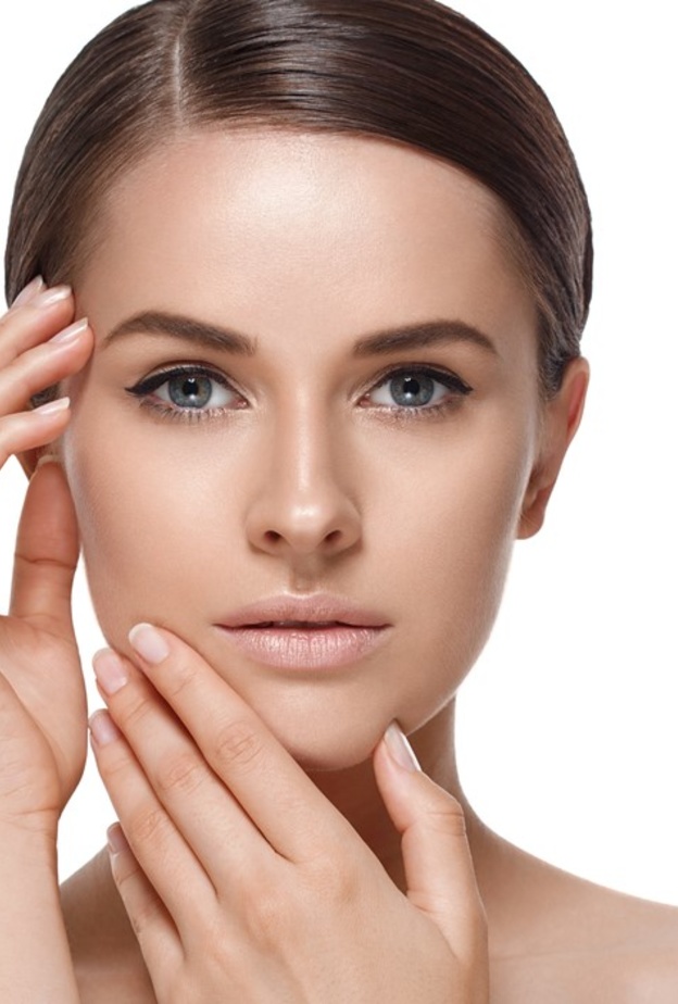 نصائح جمالية للعناية بالبشرة الحنطية في فصل الصيف