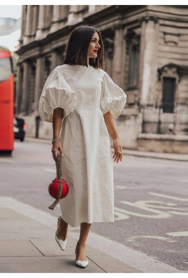 احدث موديلات فساتين باللون الابيض لاطلالات صيف 2021