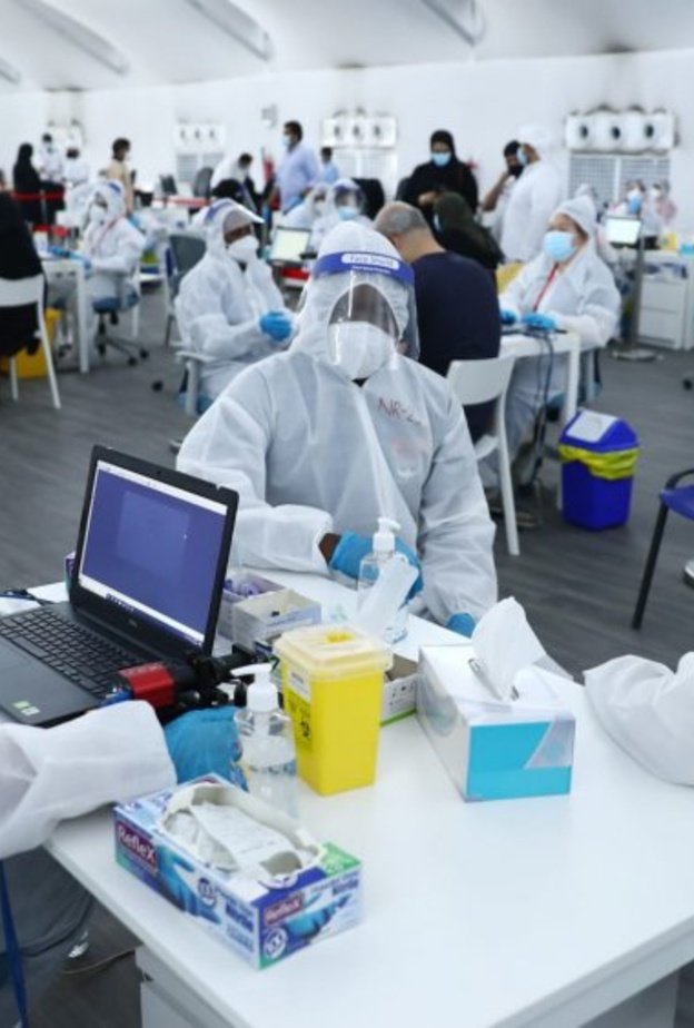  الإمارات تتجه لإدراج لقاح كورونا ضمن التطعيمات السنوية