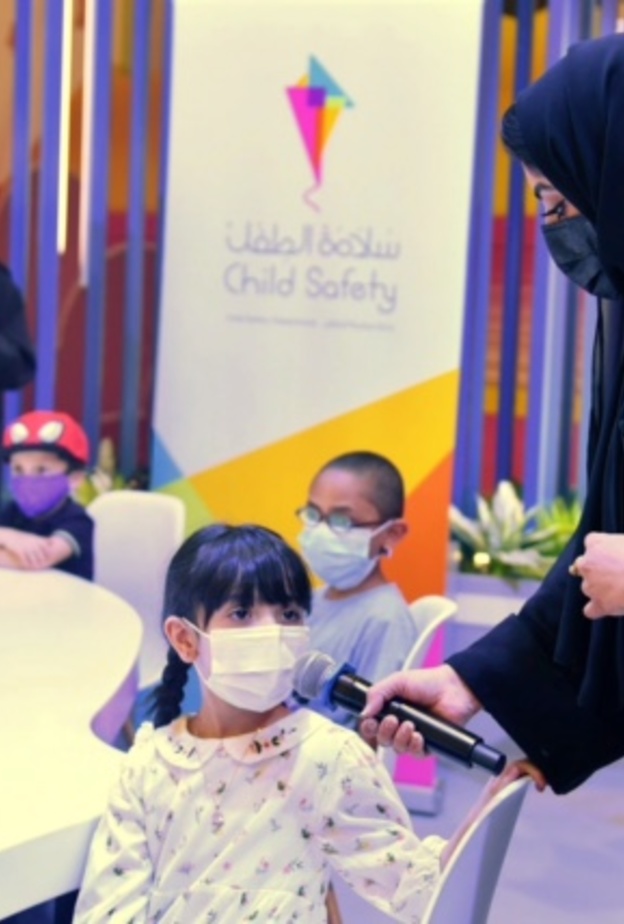 "سلامة الطفل" تعزز وعي الأطفال بمبادئ الوقاية من الحوادث في الشارقة القرائي للطفل
