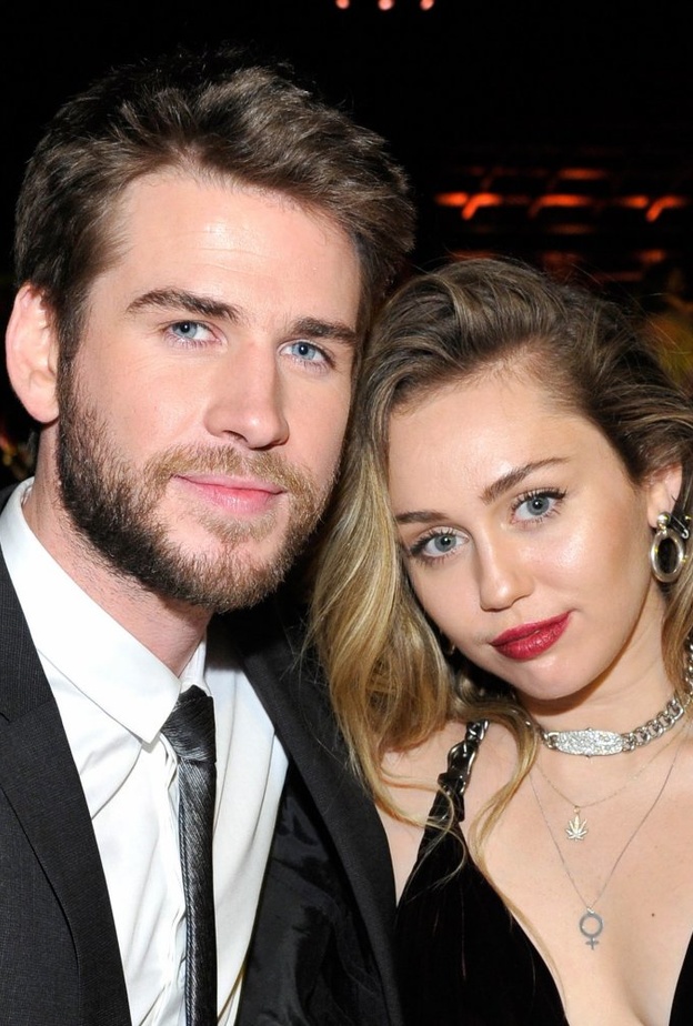  مايلي سايرس Miley Cyrus وليام هيمسورث Liam Hemsworth