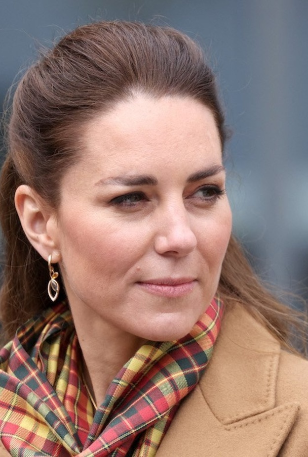 اطلالات كيت ميدلتون الجمالية بصبغات الشعر البني الفاتح 2021