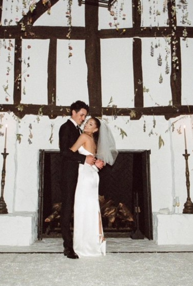 أريانا جراندي و دالتون جوميز