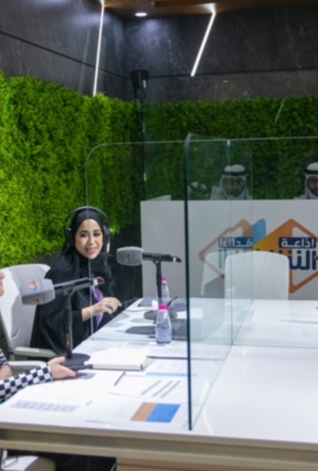 "الشارقة للإذاعة والتلفزيون" تواكب فعاليات "الشارقة القرائي للطفل" ببرنامجي "لخيالك" و"أطفالنا والكتاب"