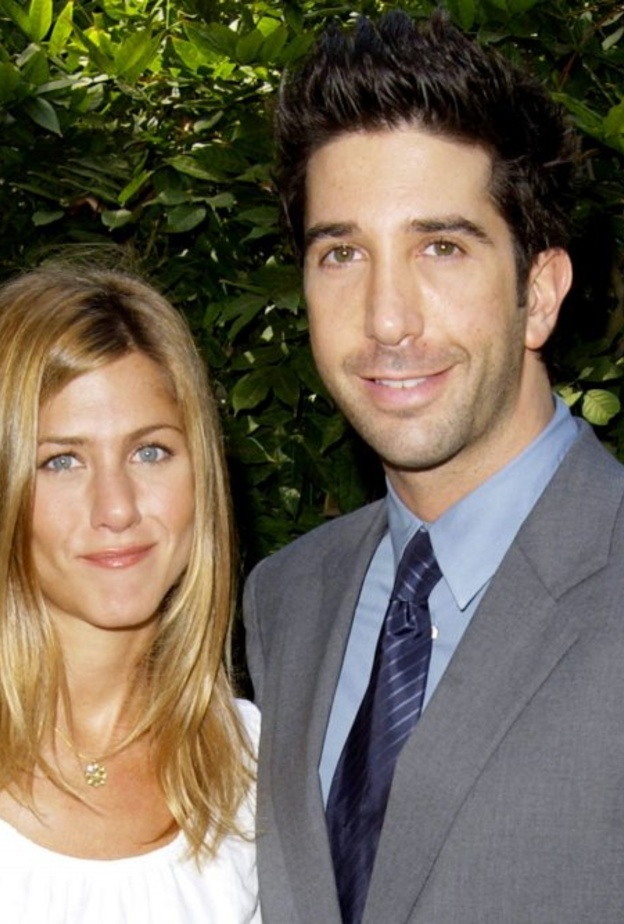 ديفيد شويمر وجينيفر أنيستون 