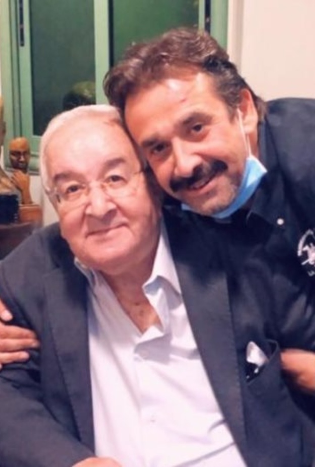 كريم عبد العزيز ووالده