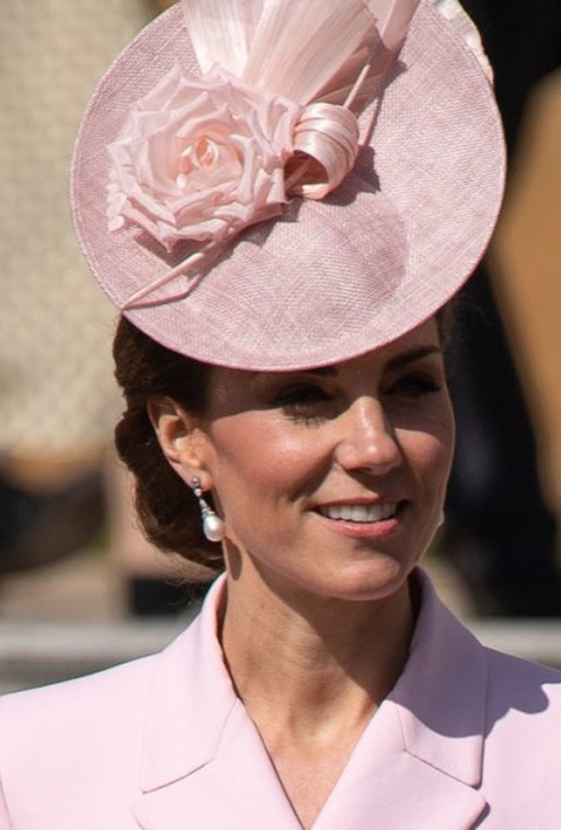  اسكتش فني من أعمال دوقة كمبريدج