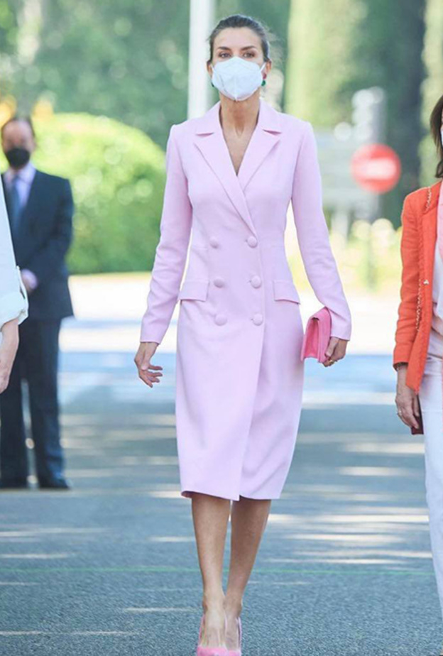 اجمل إطلالة ليتيزيا ملكة اسبانيا الأخيرة والانيقة