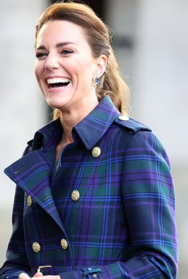 أنعم المجوهرات التي تألقت بها كيت ميدلتون في جولتها الأخيرة باسكتلندا