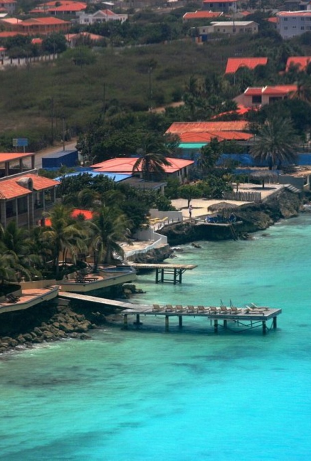 أجمل العطلات الرومانسية في جزيرة بونير بواسطة V.Vergne