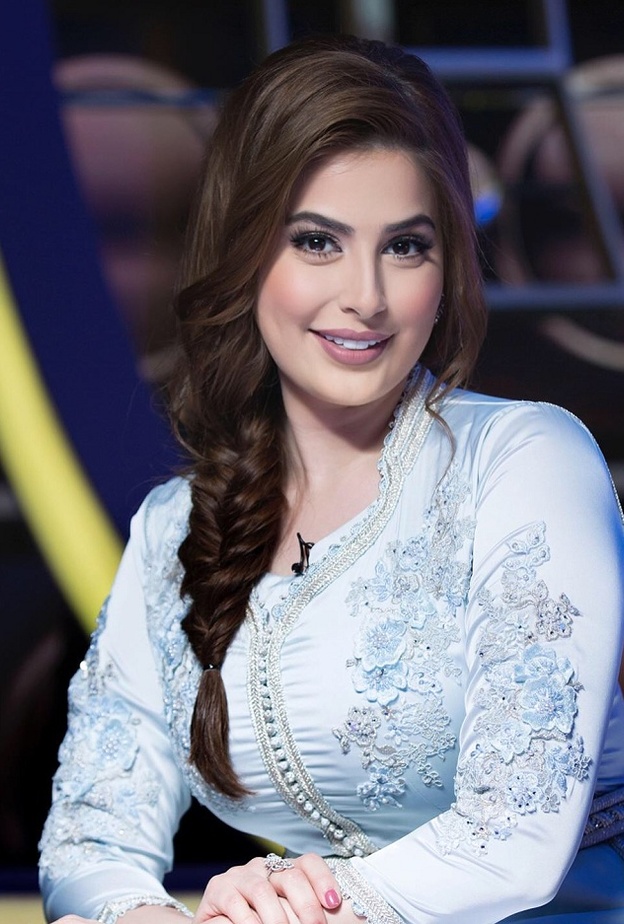 تسريحات شعر طويل على طريقة رؤى الصبان