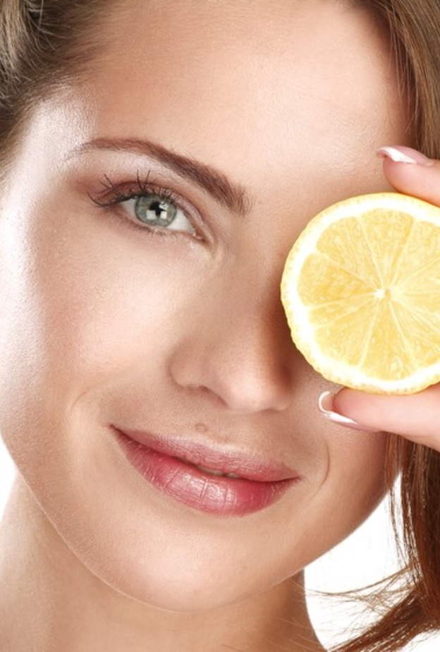 نصائح لاستخدام ماشك قشر الليمون وماؤ جز الهند لازالة ندبات حب الشباب